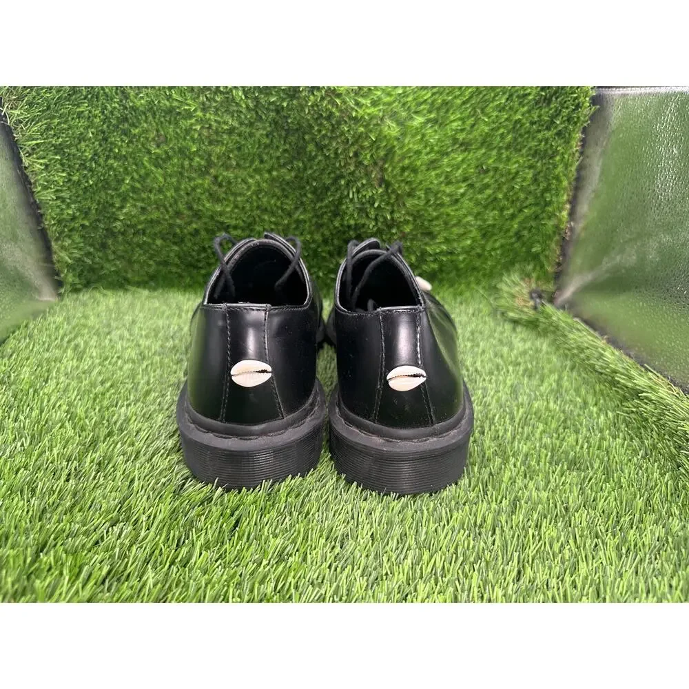 Dr. Martens 1461 Mono 14345001 Oxford Shoe Unisex M9/W10 Black Leather Sea Shell